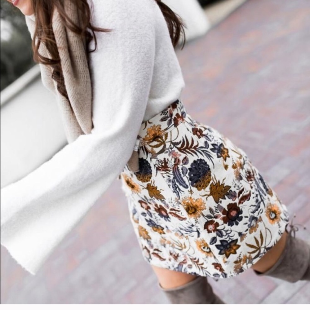 ISO!!!!! Topshop Aline floral skirt